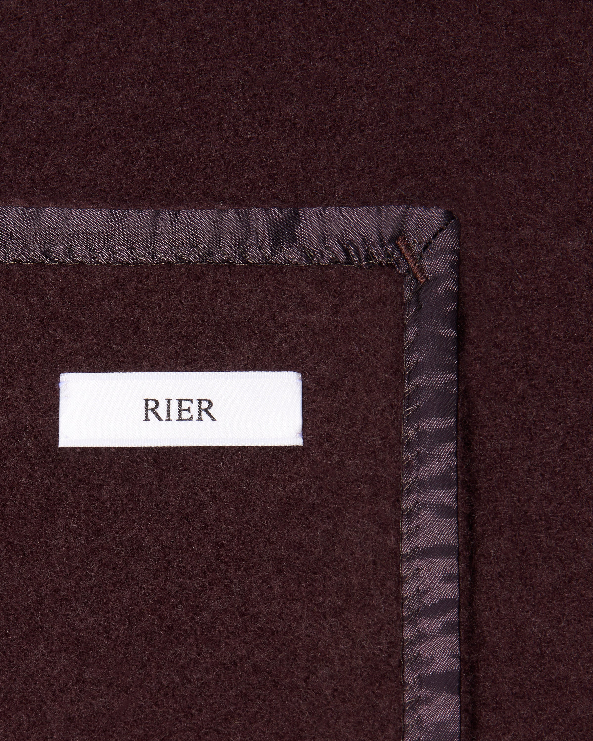 Fleece blanket tanin