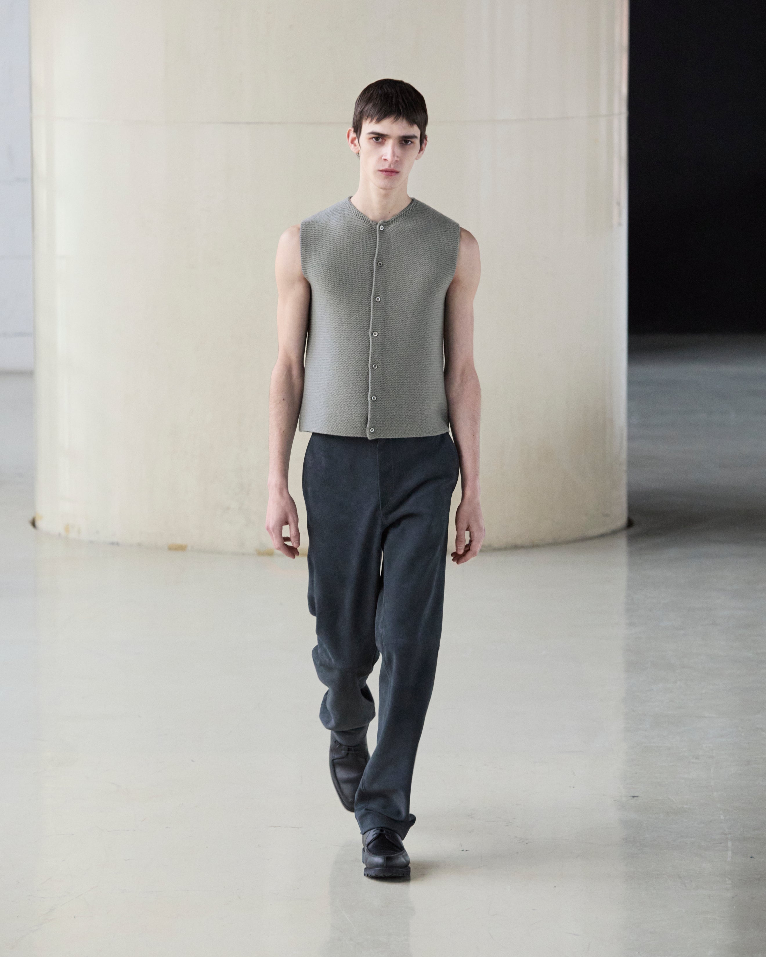 Tyrolean gilet camoscio