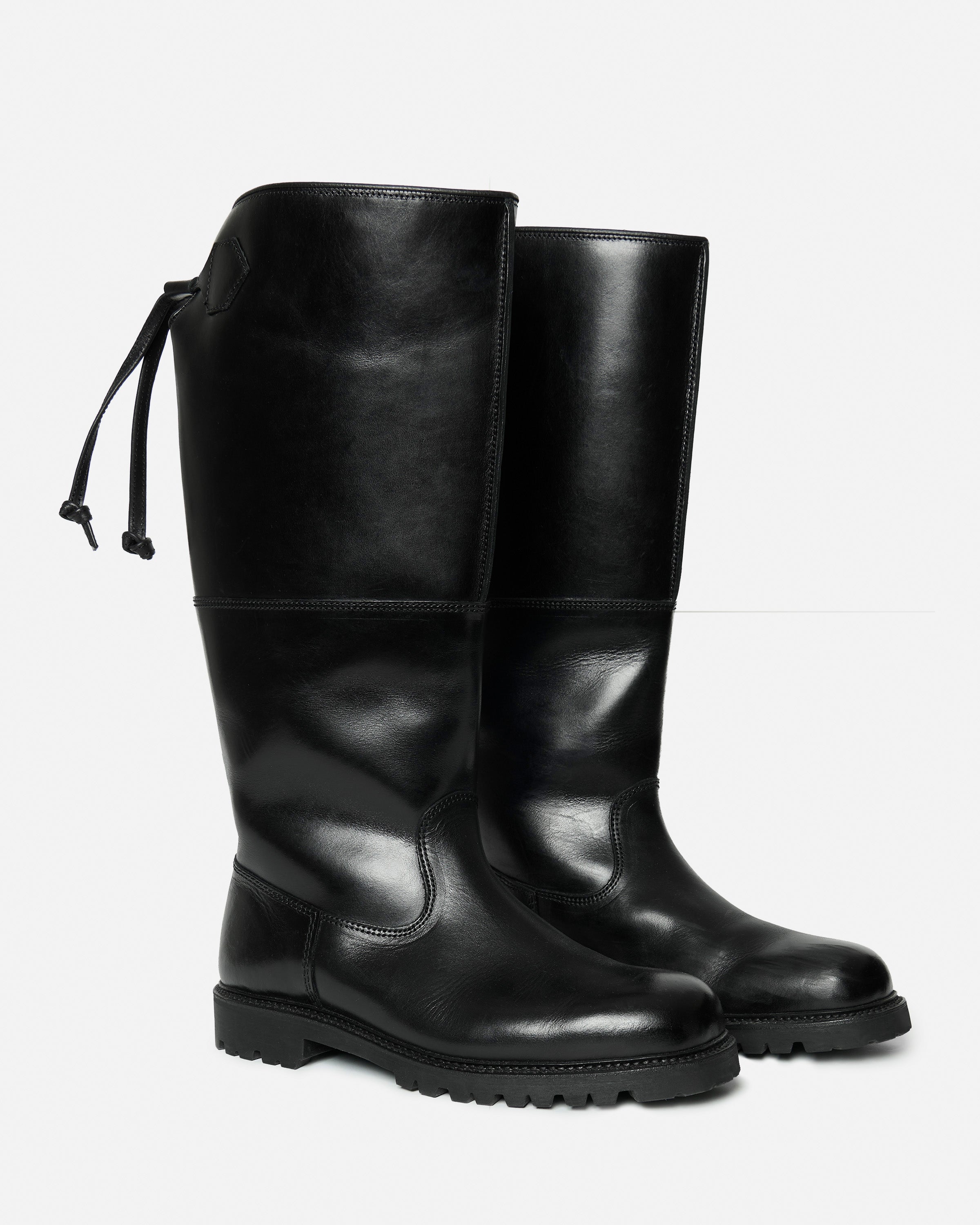 RIER, product: Forest boots black leather (fig. 1)